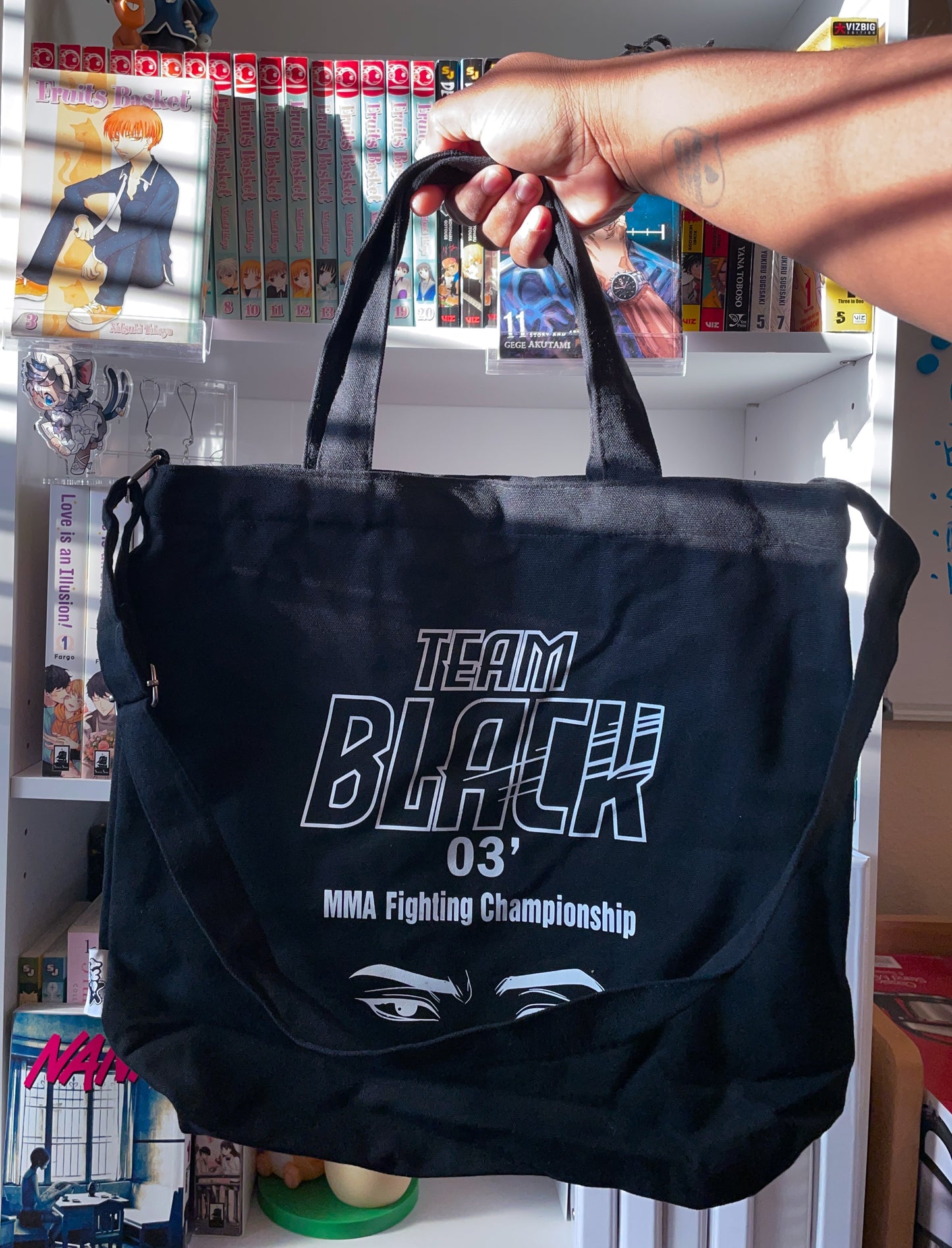 Team Black Tote bag